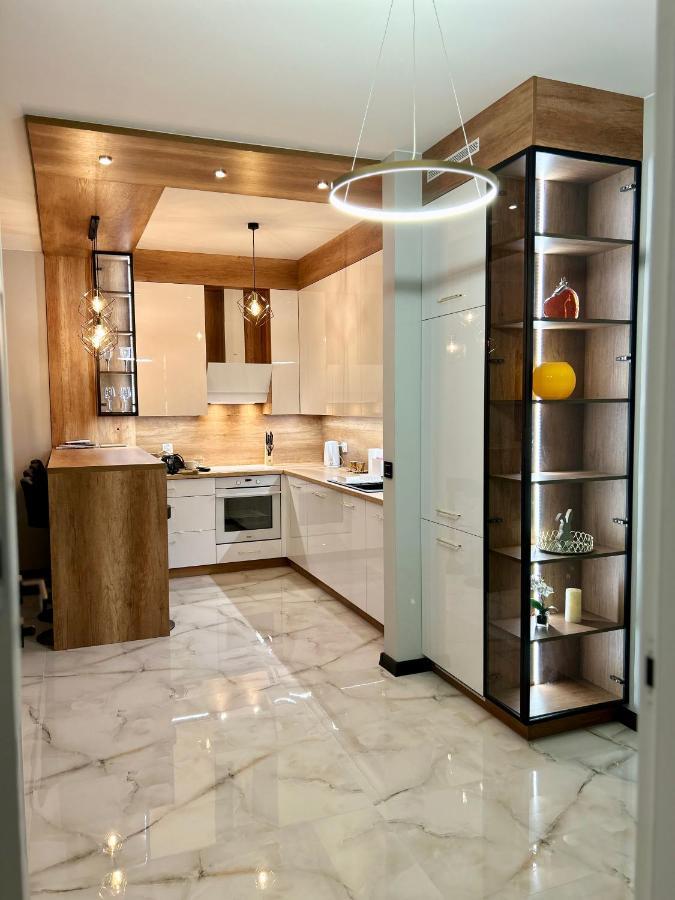 Golden Luxury Suite Nowy Dwór Mazowiecki Zewnętrze zdjęcie