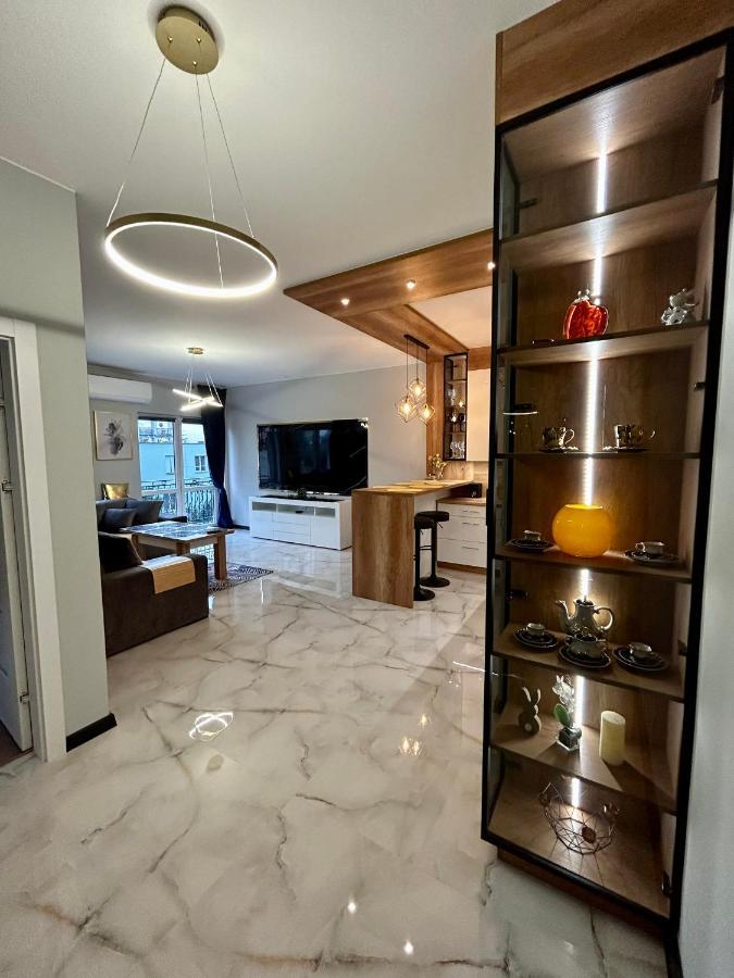 Golden Luxury Suite Nowy Dwór Mazowiecki Zewnętrze zdjęcie
